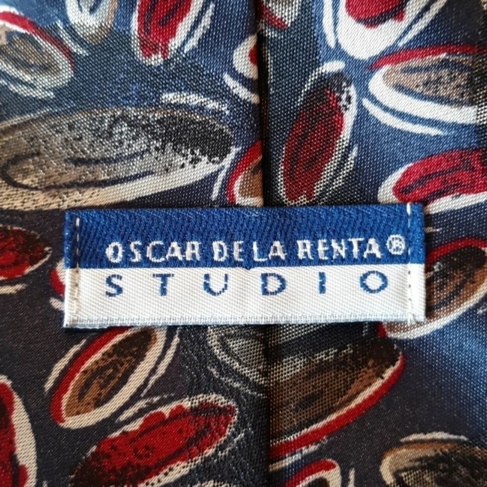 Oscar De La Renta Stdios tie